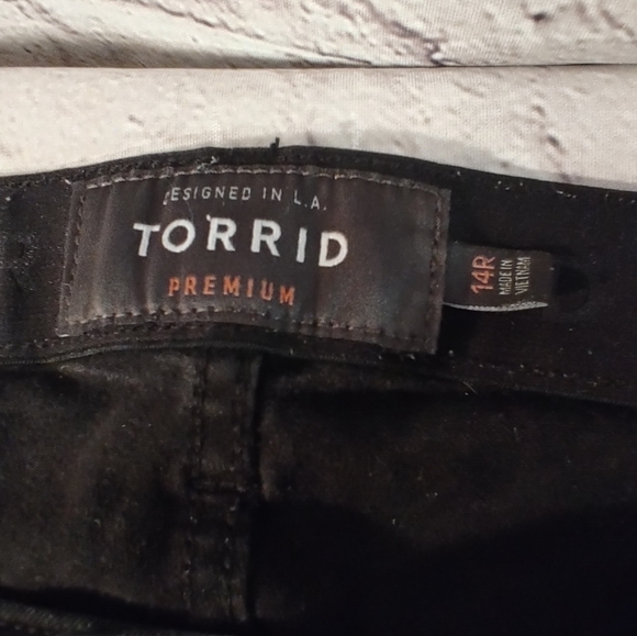 Torrid Sky High Skinny Premium Destroyed Black Jeans 14R - Picture 5 of 14